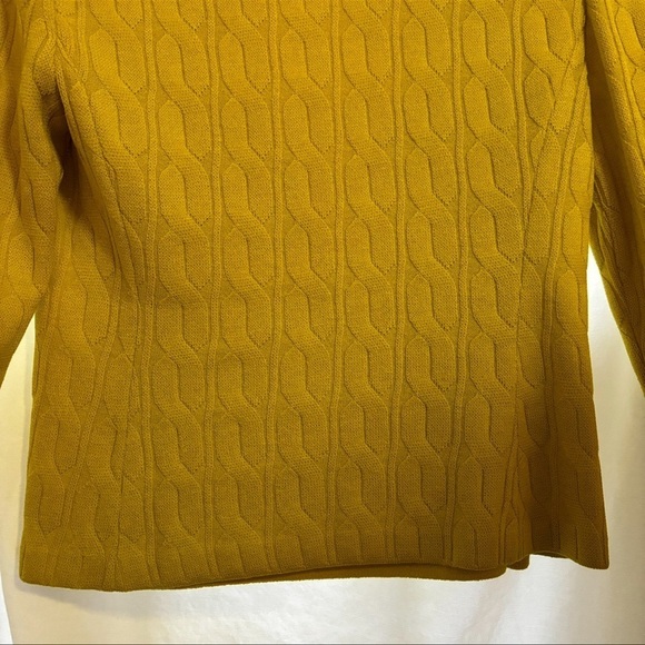 ST. JOHN HARVEST GOLD SWEATER SET FROM THE RESORT COLLECTION SIZE SMALL - Picture 5 of 12
